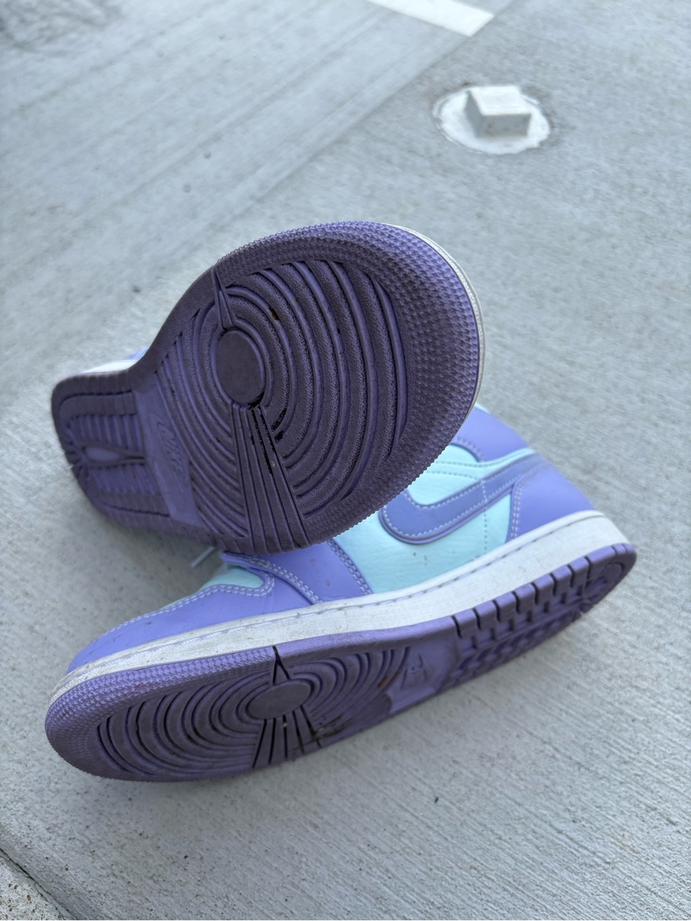 Nike Women's High-Top Sneakers in Lavender and Mint - Picture 4 of 5